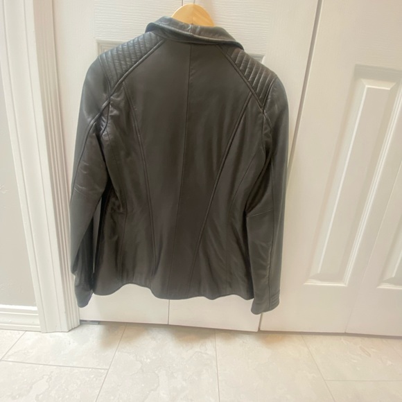 Andrew Marc Leather Jacket - Picture 5 of 12